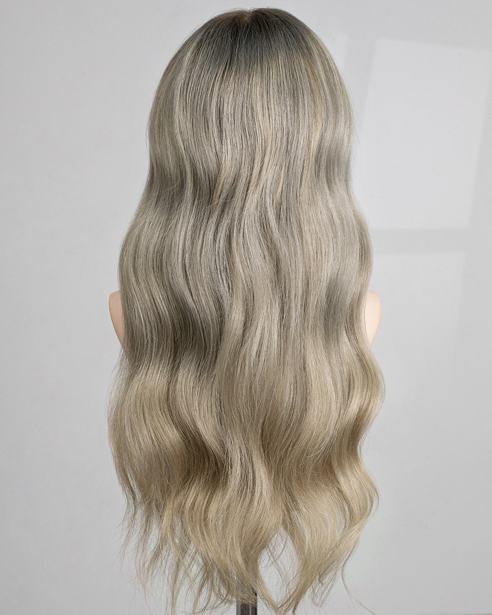 Nerina | 20" Seitenscheitel lose gewellte, kleberlose Schweizer Lace-Verschlussperücke - WW069