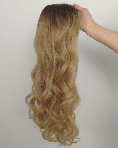 Destockage | Perruque Lace Closure Suisse Cheveux Humains Blonds Longs Ondulés 55 cm - RTW-676