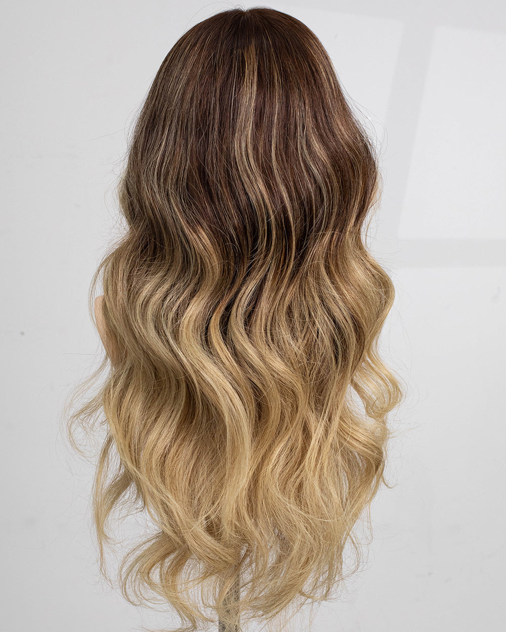 Ausverkauf | 22 Zoll Aschblond Lang Gewellt Echthaar Swiss Lace Closure Perücke - RT-2189