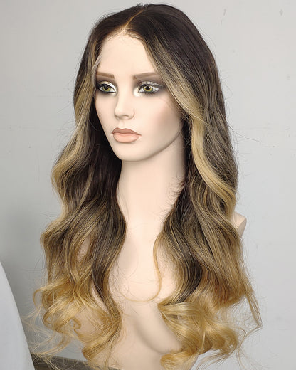 Ausverkauf | 22 Zoll Aschblond Lang Gewellt Echthaar Swiss Lace Closure Perücke - RT-2189