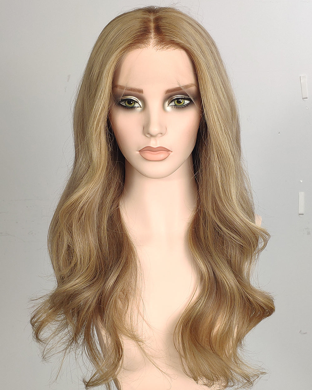 Liquidation | Perruque Lace Closure Suisse Cheveux Humains Longs Ondulés Blond Cendré 55 cm - RT-2189