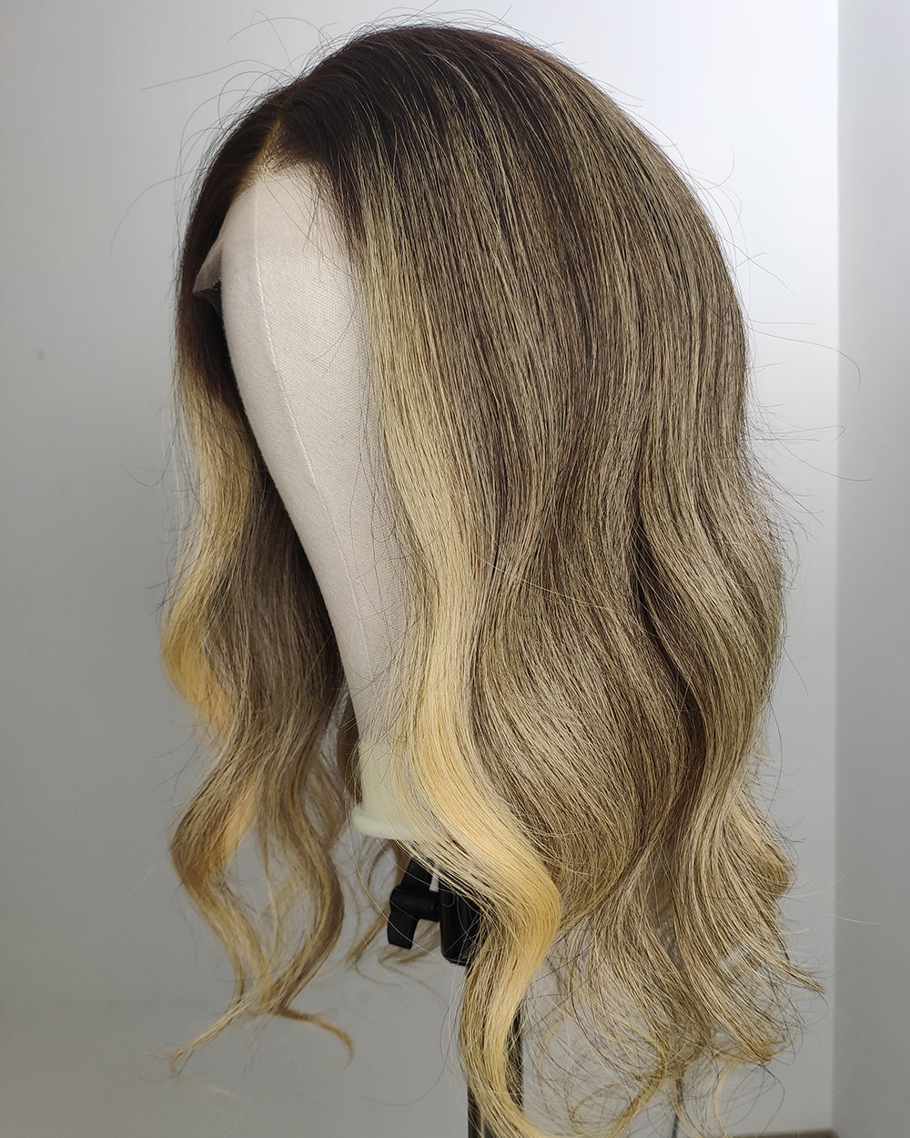 Ausverkauf | 22 Zoll Aschblond Lang Gewellt Echthaar Swiss Lace Closure Perücke - RT-2189