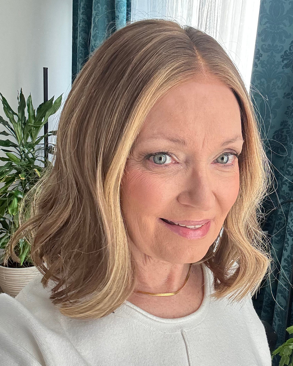 Ember | 14" Brown with Blonde Highlight Wavy Bob Glueless Swiss Lace Closure Wig - WW046