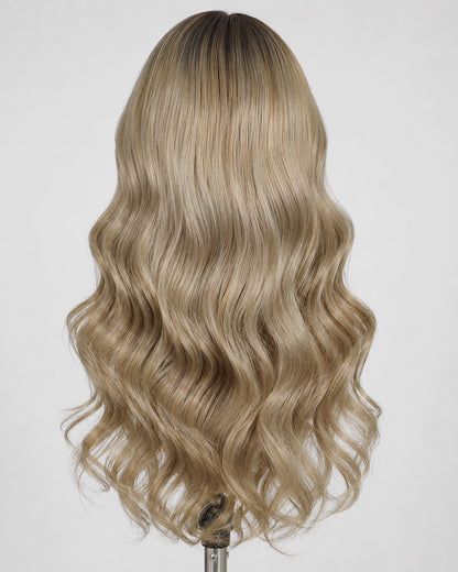 Nerina | 20" Seitenscheitel lose gewellte, kleberlose Schweizer Lace-Verschlussperücke - WW069