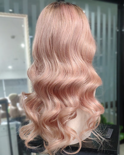 Nerina | 20" Seitenscheitel lose gewellte, kleberlose Schweizer Lace-Verschlussperücke - WW069