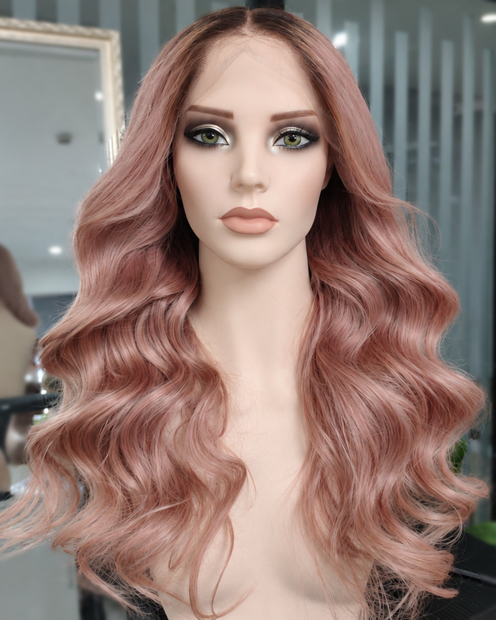Nerina | 20" Seitenscheitel lose gewellte, kleberlose Schweizer Lace-Verschlussperücke - WW069