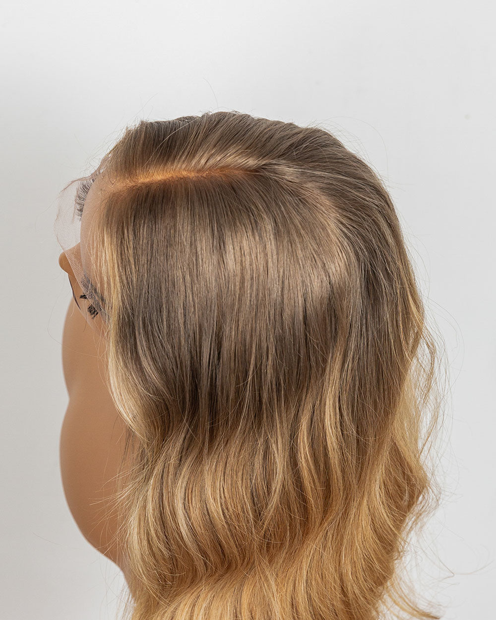 Zoe | 16" Blonde Balayage Body Wave Human Hair Swiss Lace Front Wig - WLW003